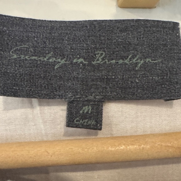 Anthropologie Sunday in Brooklyn Top| Size Medium - Picture 5 of 7